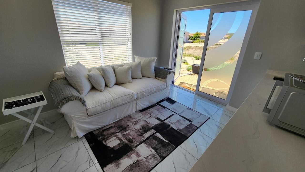 One Bedroom Unit With Kitchenette In Langebaan Country Estate - Solar Power Екстер'єр фото